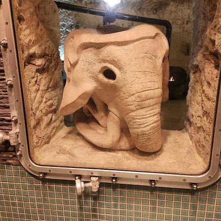 Le Cavernacle Монришар Экстерьер фото
