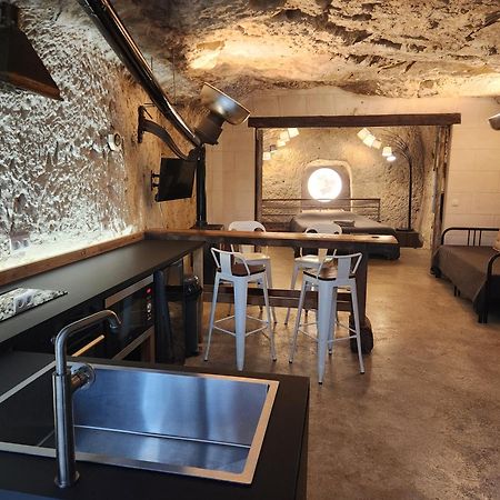 Le Cavernacle Монришар Экстерьер фото