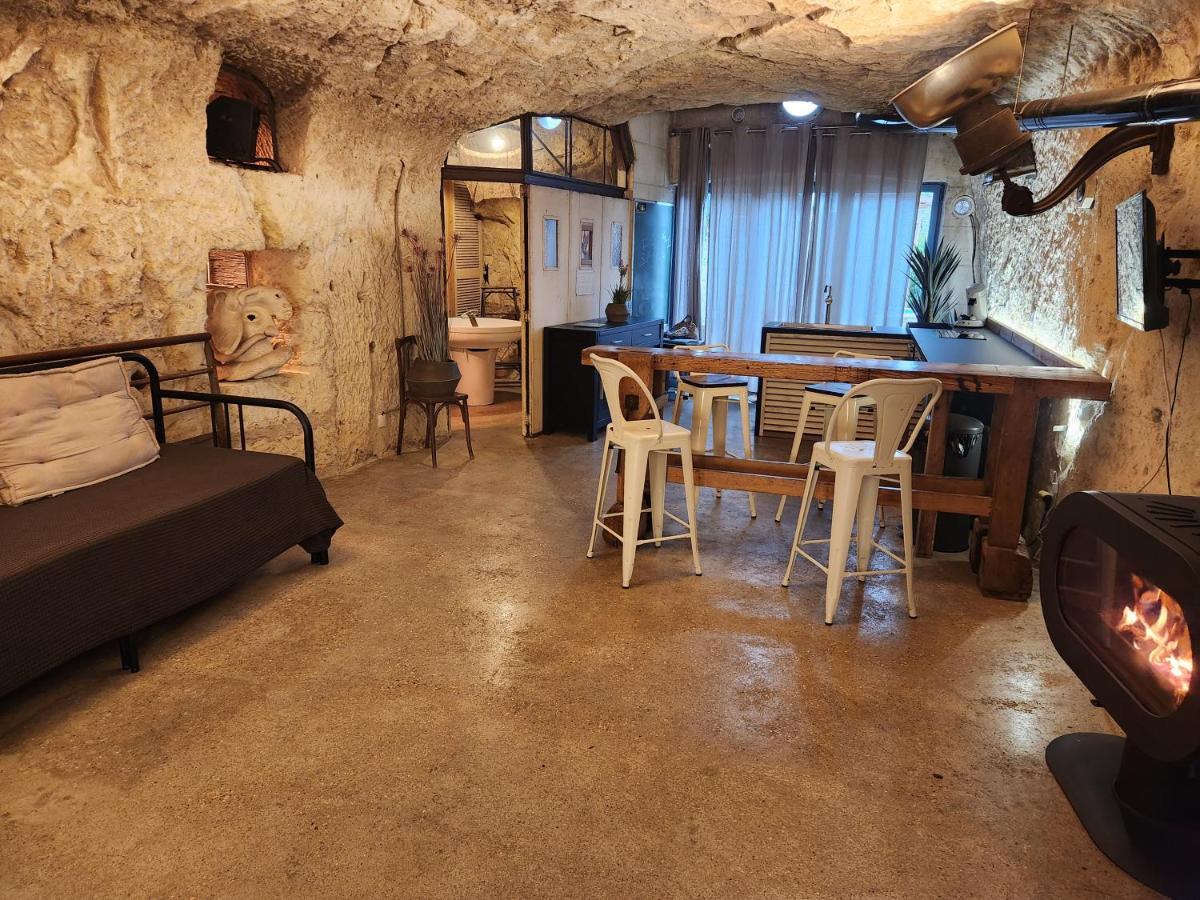 Le Cavernacle Монришар Экстерьер фото